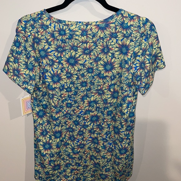 Lularoe Classic T top size XS - Picture 2 of 4